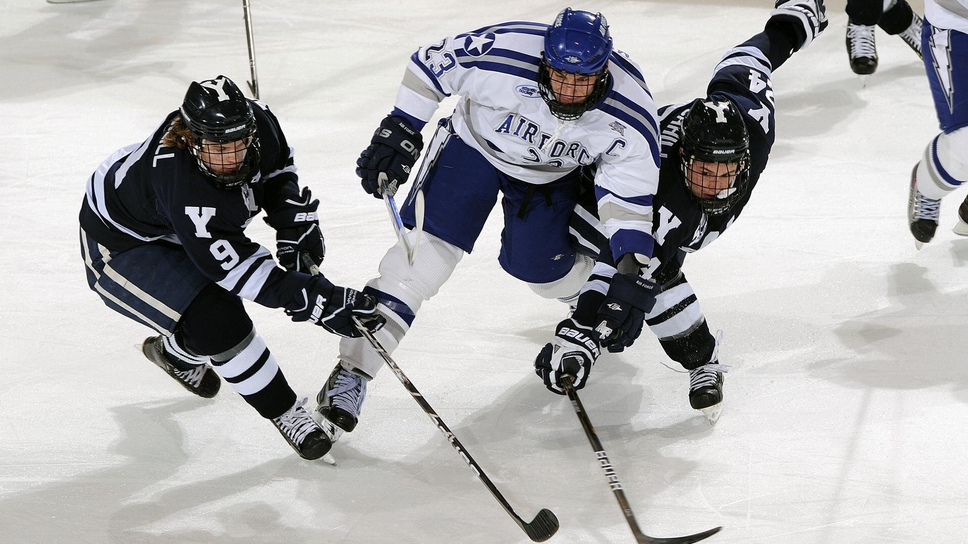 RNG防守端表现提升明显，rng打法单一